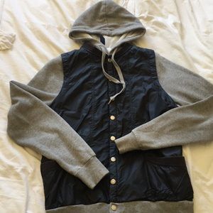 Women’s vans jacket. Size medium.